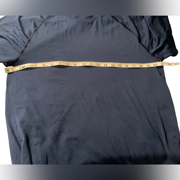 Rhône Reign Short Sleeve - Picture 4 of 6